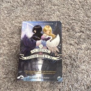 The School for Good and Evil Book Soman Chainani.